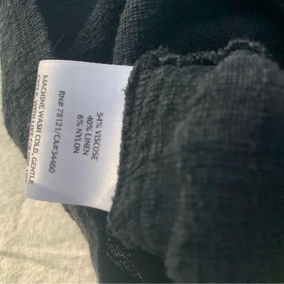 Eileen Fisher 3/4 Sleeve Black Linen Blend Textured Blazer, shell buttons. - Picture 5 of 7